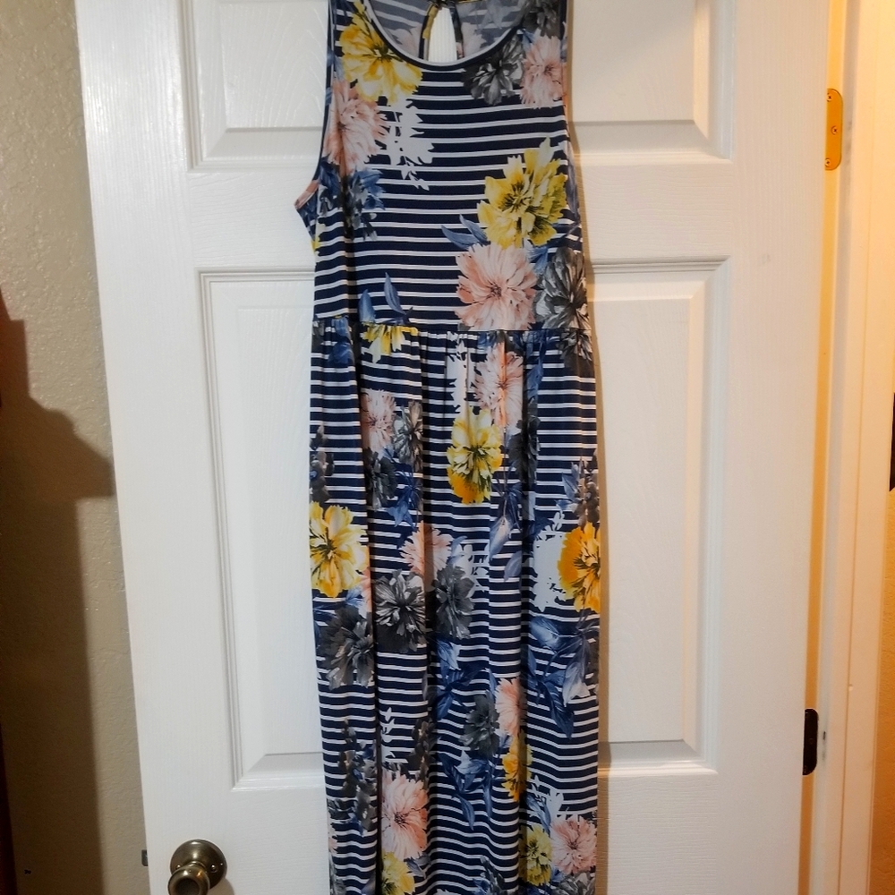 floral maxi dress
